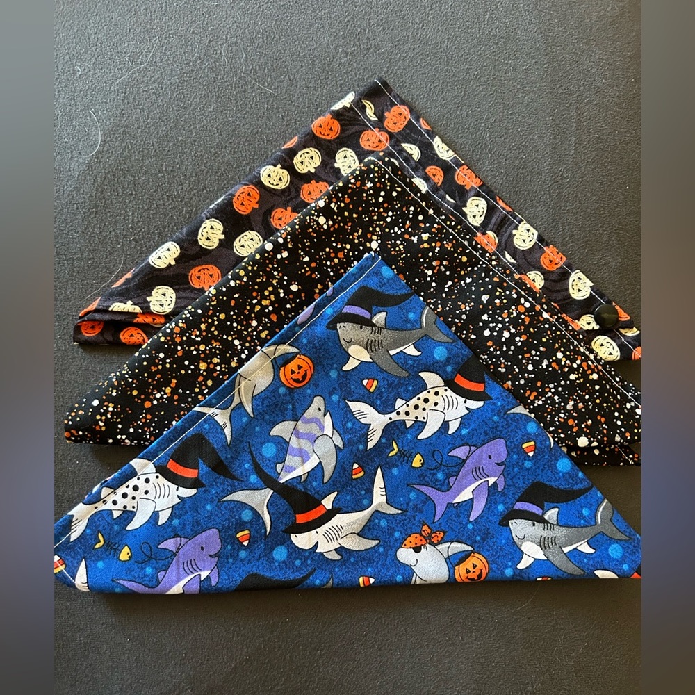 Dog Bandanas - Picture 1 of 1